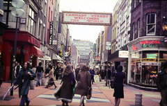 Egyesült Királyság, London, Carnaby Street a Foubert's Place felől a Beak Street felé nézve., 1974, Mezey András, Fortepan #219571