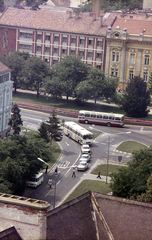 Magyarország, Eger, kilátás a Líceum teraszáról az Eszterházy (Szabadság) tér és a Hatvani kapu (Lenin) tér felé., 1977, Mezey András, Fortepan #219628