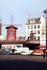 Franciaország, Párizs, Boulevard de Clichy, Moulin Rouge mulató., 1975, Mezey András, Fortepan #219725