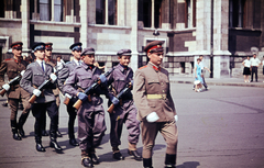 Magyarország, Budapest V., Kossuth Lajos tér, Parlament, 1966, N. Kósa Judit, munkásőr, rendőr, Kalasnyikov, őrség, Budapest, Fortepan #220001