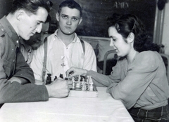 1943, Miskolci Zsuzsa, chess, Fortepan #220070