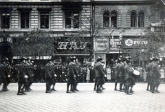 Magyarország, Budapest VII., Erzsébet körút, háttérben a 35. és 33-as számú ház. Gömbös Gyula temetési menete., 1936, Ferencziné Fodor Katalin, Fodor Gyula, Budapest, Fortepan #220089