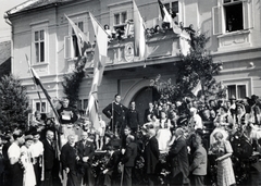 Romania,Transylvania, Gherla, Fő tér (ekkor Horthy Miklós tér, ma Piața Libertății). A felvétel 1940. szeptember 9-én, a magyar csapatok bevonulása idején készült., 1940, Kádár Attila, Fortepan #220428