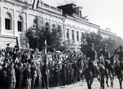 Romania,Transylvania, Gherla, Fő tér (ekkor Horthy Miklós tér, ma Piața Libertății). A felvétel 1940. szeptember 9-én, a magyar csapatok bevonulása idején készült., 1940, Kádár Attila, Fortepan #220431