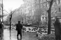 Magyarország, Budapest VIII., József körút, szemben a Kölcsey utca torkolata., 1956, Zajti Ferenc, forradalom, kockakő, Budapest, Fortepan #220650