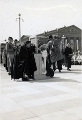 Magyarország, Budapest XIV., Hősök tere, Eucharisztikus Világkongresszus. Háttérben a Műcsarnok., 1938, Garamvölgyi Lajos, Budapest, Best of, Fortepan #220763