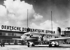 Németország, Berlin, Schönefeld repülőtér., 1957, Tóth Károly, repülőgép, Lufthansa légitársaság, NDK, Iljusin-márka, Iljusin IL-14, német szöveg, Kelet-Berlin, Fortepan #221411