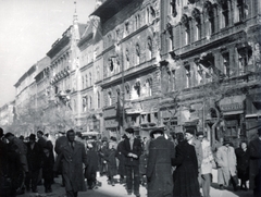 Magyarország, Budapest VIII., a József körút páros oldala a Nap utca és a Baross utca között., 1956, Matthaeidesz Konrád, tömeg, forradalom, épületkár, Budapest, Fortepan #221679