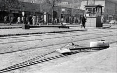 Magyarország, Budapest V., Károly (Tanács) körút a Madách térnél., 1956, Matthaeidesz Konrád, Budapest, forradalom, Fortepan #221702