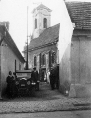 Hungary, Szentendre, a Szent Péter-Pál-templom az Ignatovity Jakov utca felől., 1932, Storymap.hu, automobile, Fortepan #22182