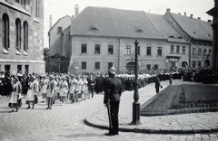 Hungary, Budapest I., Bécsi kapu tér, balra a Magyar Országos Levéltár épülete., 1932, Hancsák Bozsena, Budapest, Fortepan #221957