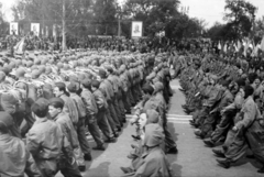 Magyarország, Budapest XIV., a mai Ötvenhatosok tere (Sztálin tér), repülősök a május 1-i felvonuláson., 1953, Nasztanovics Ferenc, Budapest, felvonulás, Fortepan #222146