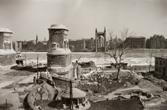 Hungary, Budapest, a lerombolt Erzsébet híd budai hídfője., 1947, Fortepan/Album002, winter, war damage, river, wrecked bridge, ruins, Danube, eclectic architecture, suspension bridge, Duna-bridge, Antal Kherndl-design, Aurél Czekelius-design, Fortepan #22228