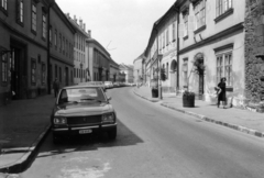 Magyarország, budai Vár, Budapest I., Úri utca a Nőegylet utca és a Lant utca között., 1977, Székely Pál, rendszám, Peugeot 504, Budapest, Fortepan #222303