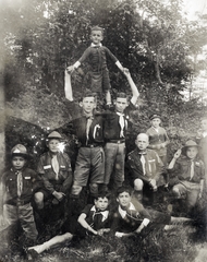 1930, Milkó, feat, scouting, human pyramid, Fortepan #222473