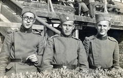 1915, Milkó, Serbian soldier, three people, auditorium, Fortepan #222517