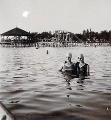 Szerbia, Palics, a Palicsi-tó, Muški štrand (eredetileg - 1921-ben épült - Štrand-kupatilo vagy csak Strand)., 1928, Milkó, pihenés, fürdőzés, Fortepan #222540