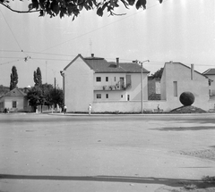 Románia,Erdély, Nagyvárad, Rákóczi út (strada Republicii), bal szélen a Kórház utca (Strada Louis Pasteur) torkolatának részlete látszik, mellette a Beleznay Antal utca (Strada Bărăganului) torkolata, a Rákóczi út (strada Republicii) jobbra Sztaroveszky utcaként (strada General Gheorghe Magheru) folytatódik., 1959, Pálfi Balázs, Fortepan #22261