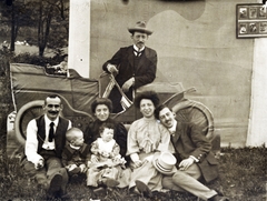 1907, Sík Endre, sitting on the ground, family, Fortepan #222668