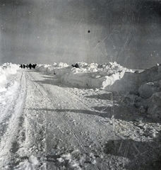 1942, Szöllősi Lászlóné, winter, snow piles, snow, snow shovel, Fortepan #222799