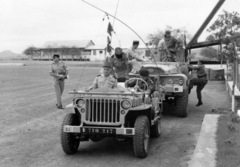 Dzsibuti, a felvétel a Francia Idegenlégió 13. könnyűdandár 4. századának bázisán készült., 1969, Szöllősi Lászlóné, terepjáró, Willys-márka, Willys Jeep, francia katona, Fortepan #222825