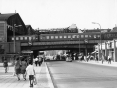 Németország, Berlin, Kelet-Berlin, Friedrichstrasse, Friedrichstrasse pályaudvar., 1964, Almássy László, Kelet-Berlin, NDK, Fortepan #223023