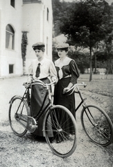 1916, Közösségi Szociális Szövetkezet, lady, bicycle, Fortepan #223488