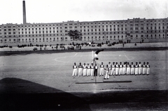 Magyarország, Budapest XI., Kőrösy József (Mező) utca, BEAC sportpálya, háttérben a Lágymányosi Dohánygyár., 1930, Fortepan/Album066, sportpálya, Lágymányos, dohánygyár, Budapest, Fortepan #223630