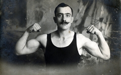 1916, Kellerné Alánt Andrea, man, moustache, strong, vest, Fortepan #223789