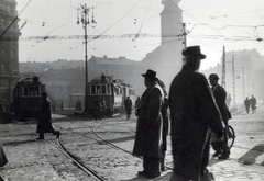 Magyarország, Budapest V.,Budapest IX., a Kálvin tér északi oldala, a villamosok között a Ráday utca torkolata, ettől jobbra a református templom látható., 1956, Matthaeidesz Konrád, Budapest, utcakép, Fortepan #224017