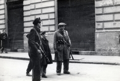 Magyarország, Budapest, 1956, Matthaeidesz Konrád, forradalom, kézigránát, gépfegyver, Fortepan #224028