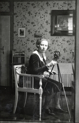 1931, Kieselbach Tamás, chair, photography, interior, lace collar, camera, tripod, self-portrait, portrait, Fortepan #224096