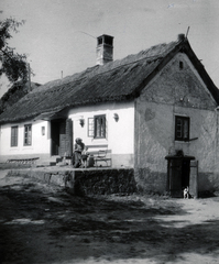 1955, Vincent Till Baumgartner, mother, kid, thatched roof, farmhouse, Fortepan #225165