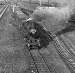 Hungary, Budapest XIV., Rákosrendező pályaudvar, 324-es gőzmozdony., 1965, Magyar Rendőr, steam locomotive, Hungarian Railways, railway, Hungarian brand, MÁV Class 324, Budapest, Fortepan #22581