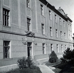 Magyarország, Debrecen, Varga utca 2., a Piarista rendház (később Szent József Kollégium) udvar felőli homlokzata., 1934, Fóris Gábor / Vastagh Miklós hagyatéka, Fortepan #226419