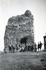 Hungary, a felvétel a település határában álló Esseg vár romja előtt készült., 1936, Fóris Gábor / Vastagh Miklós hagyatéka, ruins, Fortepan #226464