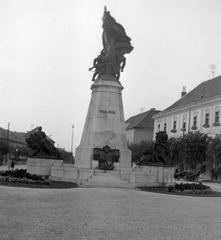 Magyarország, Vác, I. világháborús emlékmű., 1940, Fortepan/Album002, emlékmű, Fortepan #22656