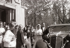 Magyarország, Budapest XX., Kossuthfalva (Szabadság) tér, Jézus Szíve templom., 1942, Fortepan/Album002, esküvő, templom, automobil, Budapest, Fortepan #22674