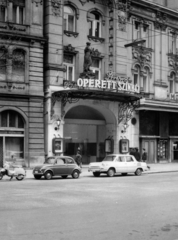 Magyarország, Budapest VI., Nagymező utca, Fővárosi Operett Színház., 1969, Középületépítő Vállalat - Kreszán Albert - Koczka András - Kemecsei József, Simson Schwalbe, Fiat 500, Budapest, Fortepan #227145