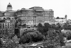 Magyarország, Budapest I., kilátás a Naphegy felől a Budavári Palota (korábban Királyi Palota) felé., 1972, Középületépítő Vállalat - Kreszán Albert - Koczka András - Kemecsei József, Budapest, Fortepan #227829