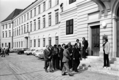 Hungary, Budapest I., Színház utca, az egykori Karmelita kolostor és a Várszínház épülete., 1978, Középületépítő Vállalat - Kreszán Albert - Koczka András - Kemecsei József, Budapest, Fortepan #227841