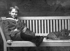 1920, Lakatos Mária, portrait, kid, lion, bench, stretched legs, Fortepan #22843