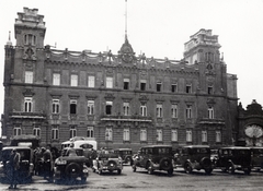 Hungary, Budapest I., a felvétel a Szent György téren készült, balra a Lovarda utca, szemben a József főhercegi palota., 1932, Flanek-Falvay-Kováts, Budapest, Fortepan #228586