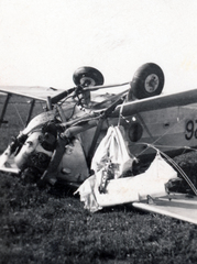 Olaszország, Grottaglie, balesetet szenvedett Breda Ba.25 típusú repülőgép., 1939, Szűcs Zsigmond örökösei, repülőgép, járműroncs, Breda-márka, Breda Ba.25, Fortepan #228597