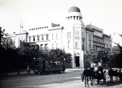 Hungary, Debrecen, Kossuth utca 12-14., Pénzügyi Palota., 1932, Flanek-Falvay-Kováts, fiacre, street view, tram, Fortepan #228788