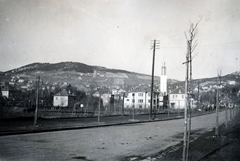 Magyarország, Budapest II., Kelemen László (Hadapród) utca, háttérben a Pasaréti téren álló Páduai Szent Antal-templom látható., 1936, Papp Éva, Budapest, Fortepan #229272