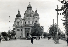 Románia,Erdély, Marosvásárhely, Gyözelem tér (Piața Victoriei, ekkor Ugron Gábor tér), görögkatolikus templom., 1940, Fucskár József Attiláné, Fortepan #229566