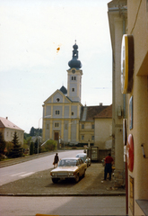 Ausztria, Léka, Geschriebenstein Strasse, szemben a kegytemplom és az egykori kolostor., 1974, Korner Veronika, színes, Fortepan #230067