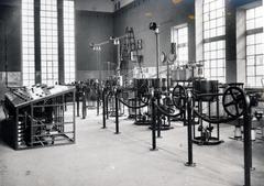 Hungary, Szigetszentmiklós, a Lakihegyi adóállomás adóterme, 20 kW-os Telefunken adó., 1900, F. Dózsa Katalin, electricity, laboratory, control room, radio broadcasting, Fortepan #230635