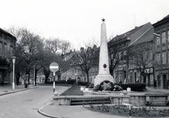 Hungary, Sopron, Kisvárkerület, szovjet emlékmű., 1968, Varga Sándor-Szemere Katalin, Fortepan #230706